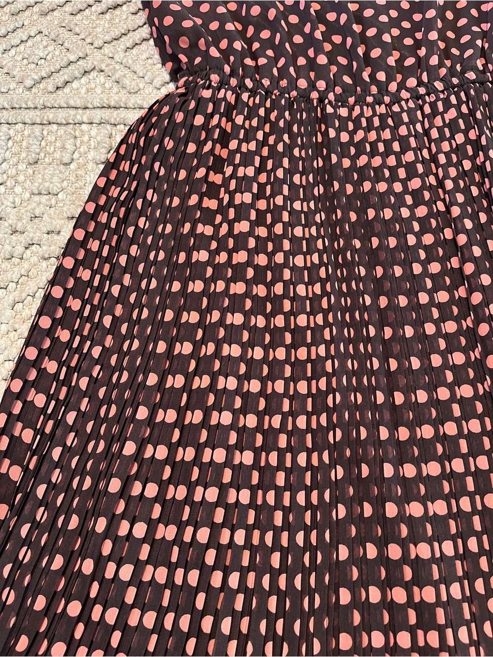O2 Collection Pleated Dress - Picture 3 of 5